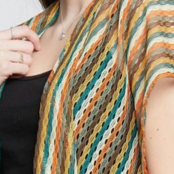 ❤️NWT BOUTIQUE  OPEN FRONT TOPPER/KIMONO/COVER UP    OSFA - Picture 2 of 3